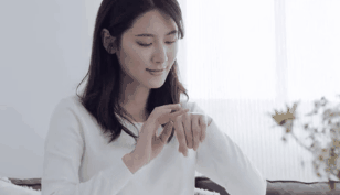 德国小甘菊护手霜出限量礼盒啦！J9国际集团拥有112年历史的(图5)