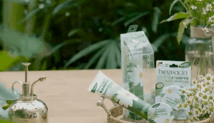 德国小甘菊护手霜出限量礼盒啦！J9国际集团拥有112年历史的(图6)